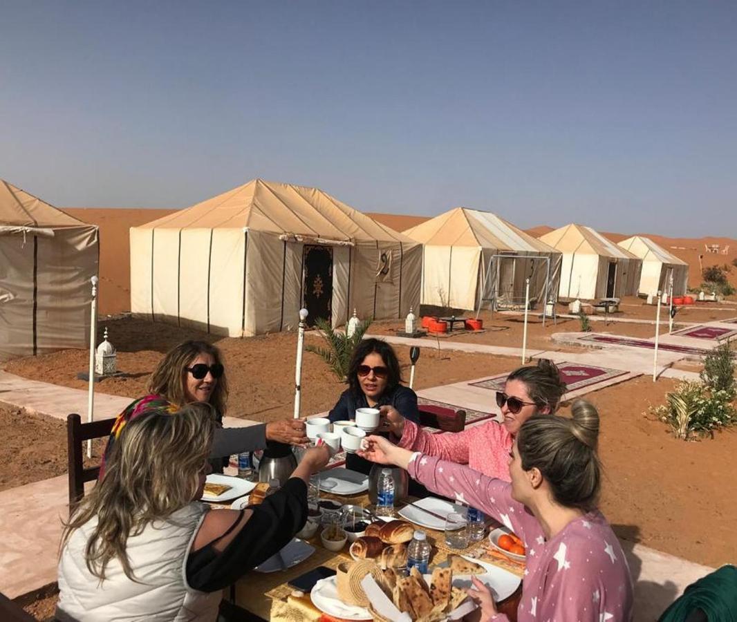 מרזאוגה Milky Way Desert Camp מראה חיצוני תמונה